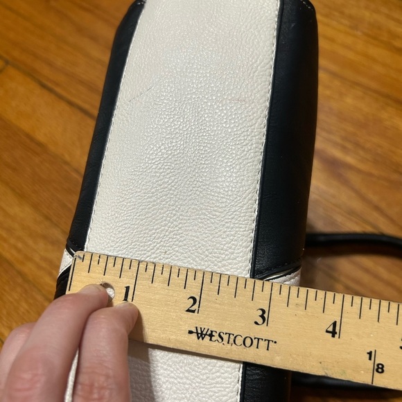 Steve Madden Black and White Purse Handles and Crossbody - Picture 9 of 14